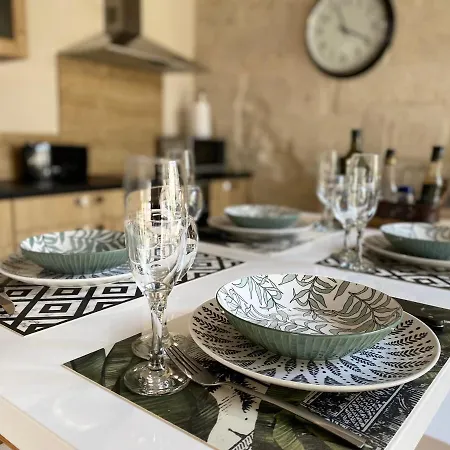 Maison 2 Appts Et 1 - Conciergerie De L'uzege Apartment *