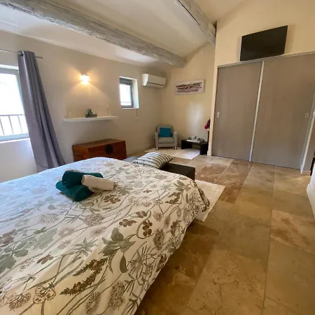 Maison 2 Appts Et 1 - Conciergerie De L'uzege Uzes