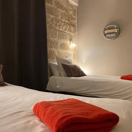Maison 2 Appts Et 1 - Conciergerie De L'uzege * Uzes